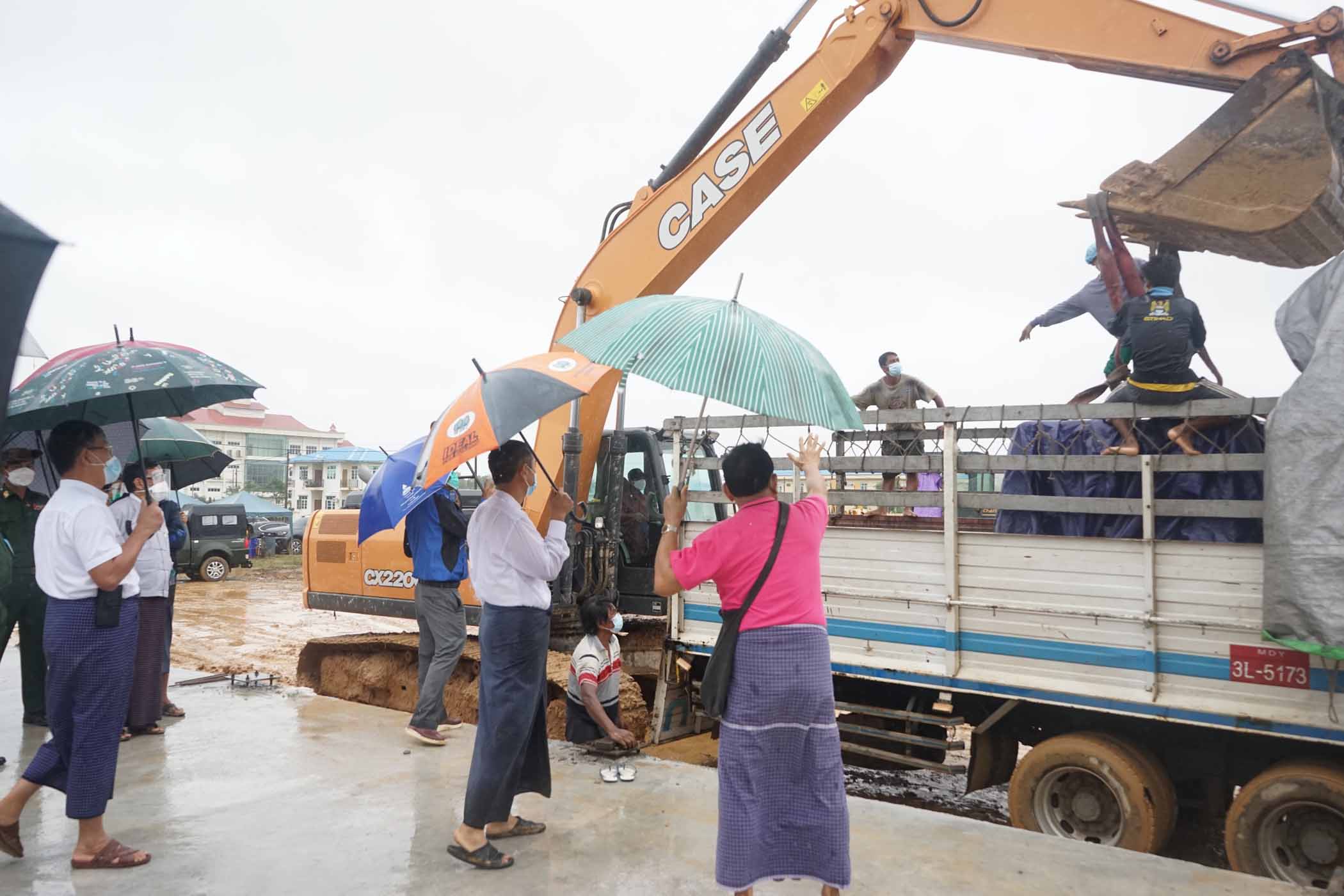 ထားဝယ်မြို့အောက်ဆီဂျင်စက်ရုံတည်ဆောက်ရေး အောက်ဆီဂျင်စက်ရောက်ရှိမှုအား တိုင်းဒေသကြီးအစိုးရအဖွဲ့ဝန်ကြီးချုပ်နှင့်တာဝန်ရှိသူများကြည့်ရှု့စစ်ဆေး