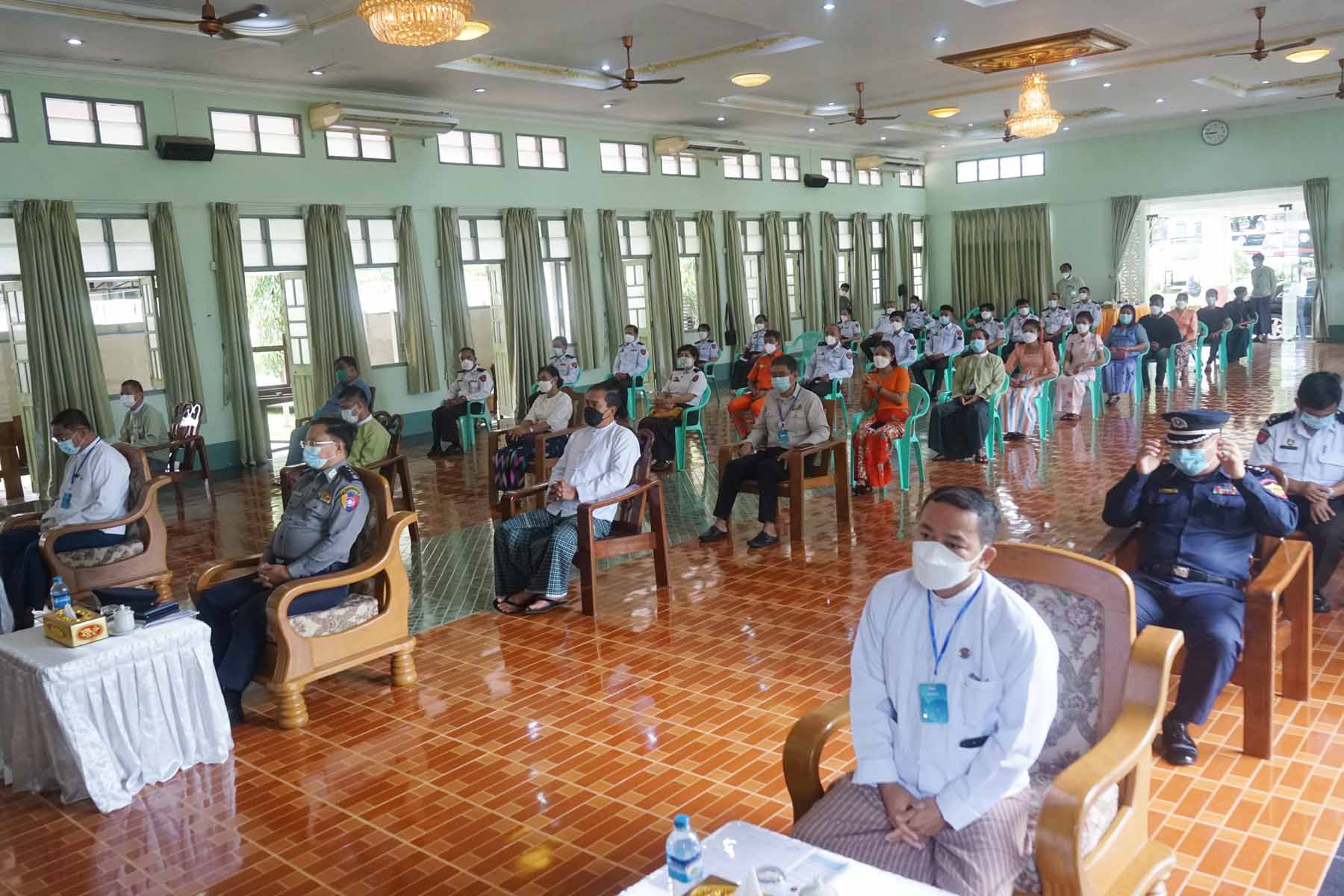အိမ်ထောင်စုလူဦးရေစာရင်းနှင့်နိုင်ငံသားစိစစ်ရေးကတ်ပြားပေးအပ်ပွဲအခမ်းအနားသို့ တနင်္သာရီတိုင်းဒေသကြီးအစိုးရအဖွဲ့ဝန်ကြီးချုပ်ဦးမြတ်ကို တက်ရောက်