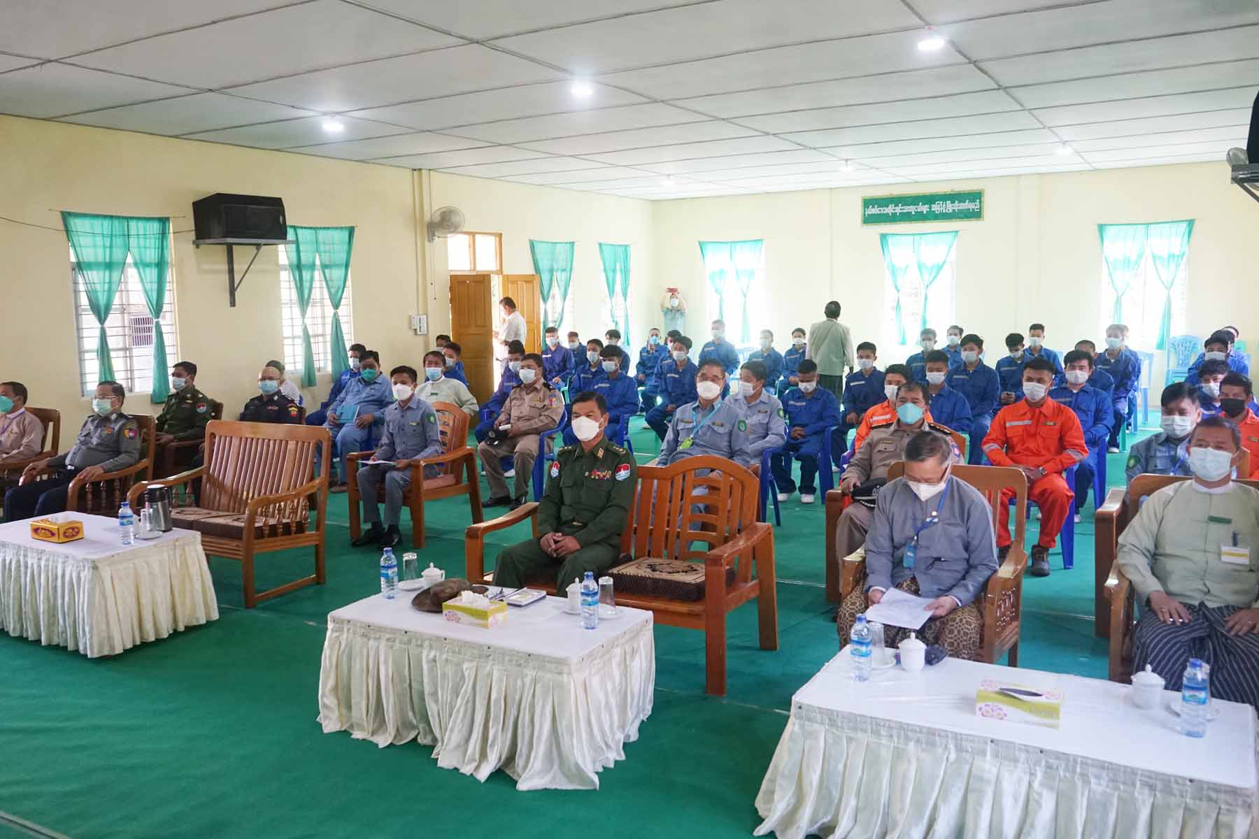 ထားဝယ်မြို့၌လျှပ်စစ် ၊ ဂဟေ၊မော်တော်ယာဉ်စက်ပြင်နှင့်လက်ကိုင်ဖုန်းပြင်သင်တန်းအမှတ်စဉ်(၁၂/၂၀၂၁)သင်တန်း ဆင်းပွဲအခမ်းအနားသို့တိုင်းဒေသကြီးအစိုးရအဖွဲ့ဝန်ကြီးချုပ်ဦးမြတ်ကိုတက်ရောက်