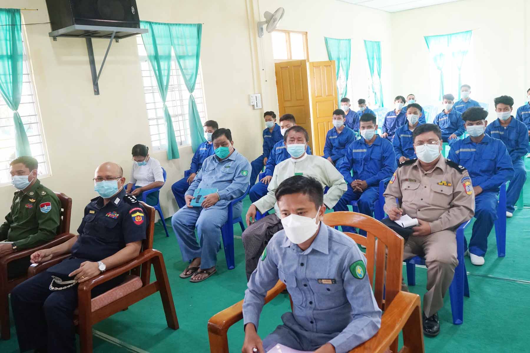 ထားဝယ်မြို့၌လျှပ်စစ် ၊ ဂဟေ၊မော်တော်ယာဉ်စက်ပြင်နှင့်လက်ကိုင်ဖုန်းပြင်သင်တန်းအမှတ်စဉ်(၁၂/၂၀၂၁)သင်တန်း ဆင်းပွဲအခမ်းအနားသို့တိုင်းဒေသကြီးအစိုးရအဖွဲ့ဝန်ကြီးချုပ်ဦးမြတ်ကိုတက်ရောက်
