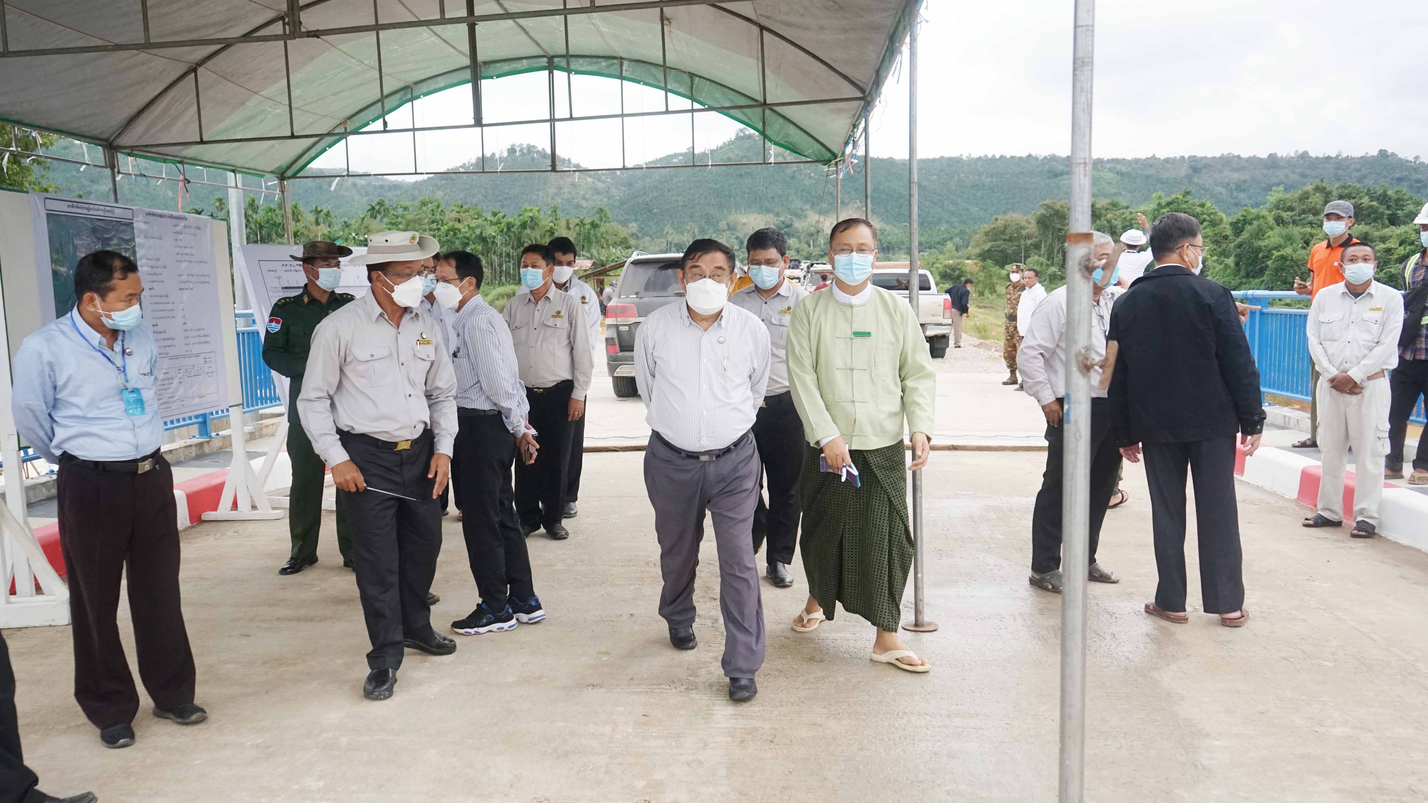 တနင်္သာရီတိုင်းဒေသကြီးအစိုးရအဖွဲ့ဝန်ကြီးချုပ်ဦးမြတ်ကို တနင်္သာရီမြို့ ဗောဓိကမ်းတံတားတည်ဆောက်ပြီးစီးမှု အ‌ခြေအနေ များ ကွင်းဆင်းကြည့်ရှု