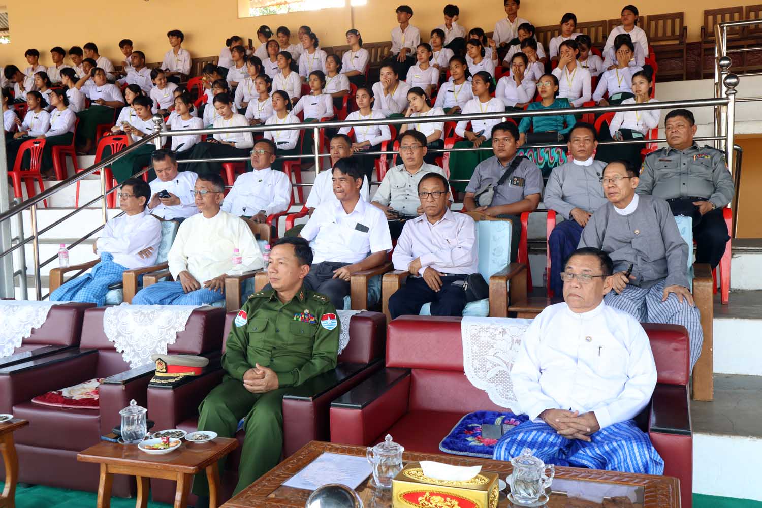 တနင်္သာရီတိုင်းဒေသကြီးဝန်ကြီးချုပ်ဦးမြတ်ကို အသက်(၂၅)နှစ်အောက် အမျိုးသားဘောလုံးပြိုင်ပွဲ ဗိုလ်လုပွဲနှင့်ဆုချီးမြှင့်ပွဲ အခမ်းအနားသို့တက်ရောက်